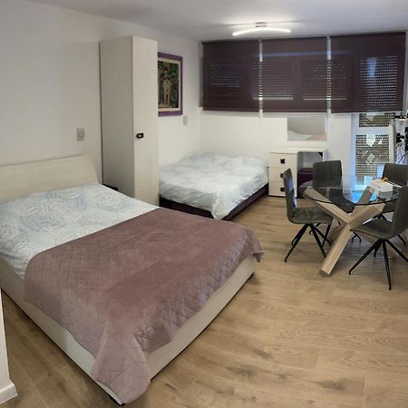 Luxury Town Center Apartments Ζαντάρ Εξωτερικό φωτογραφία