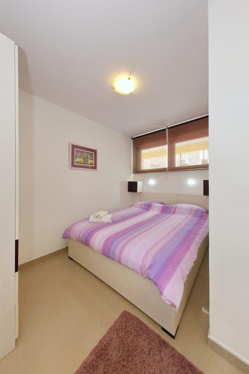 Luxury Town Center Apartments Ζαντάρ Δωμάτιο φωτογραφία
