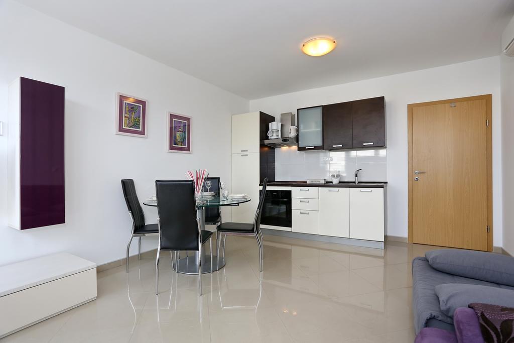 Luxury Town Center Apartments Ζαντάρ Δωμάτιο φωτογραφία