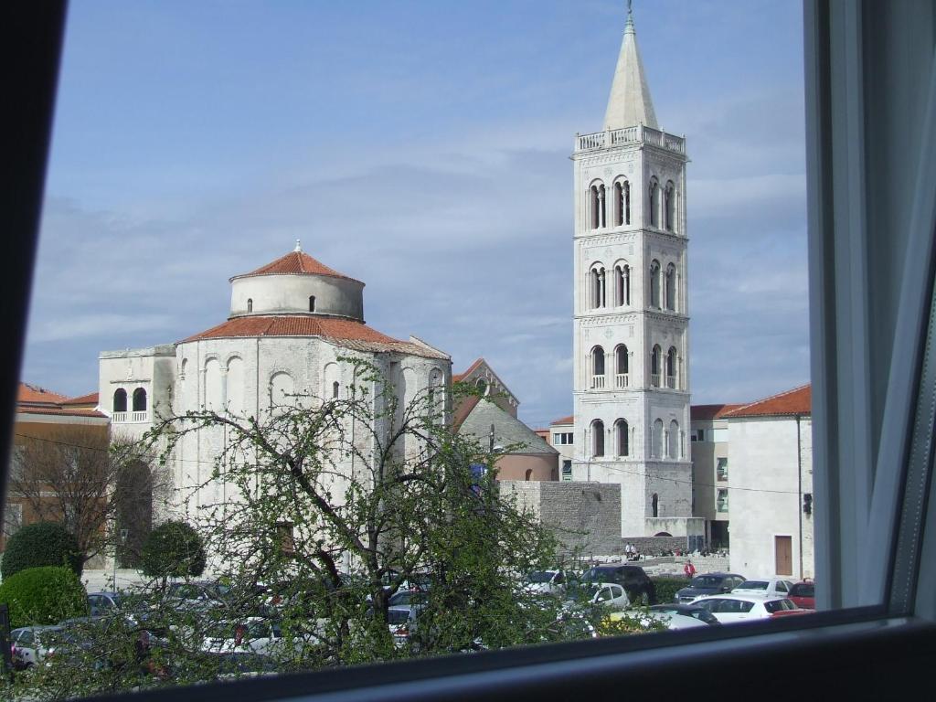 Luxury Town Center Apartments Ζαντάρ Δωμάτιο φωτογραφία